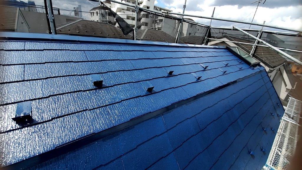 中塗り塗装後の屋根