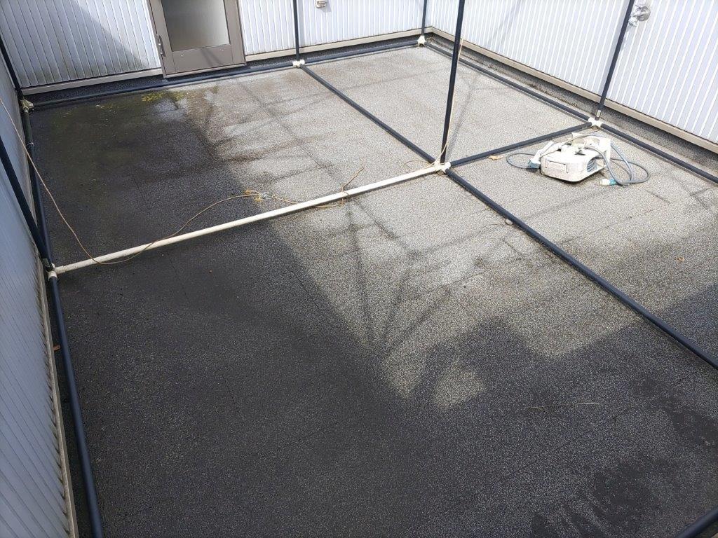 屋上の防水塗装前