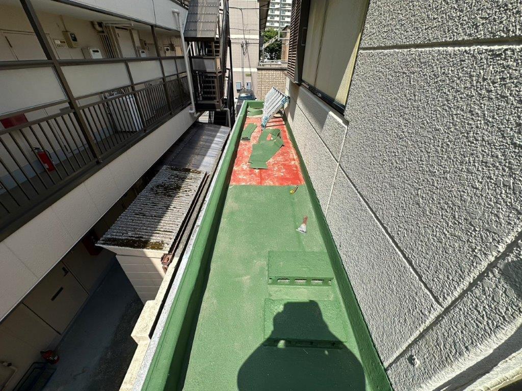 ベランダのウレタン防水工事（通気緩衝工法）｜東京都足立区のU様邸にて塗り替え塗装