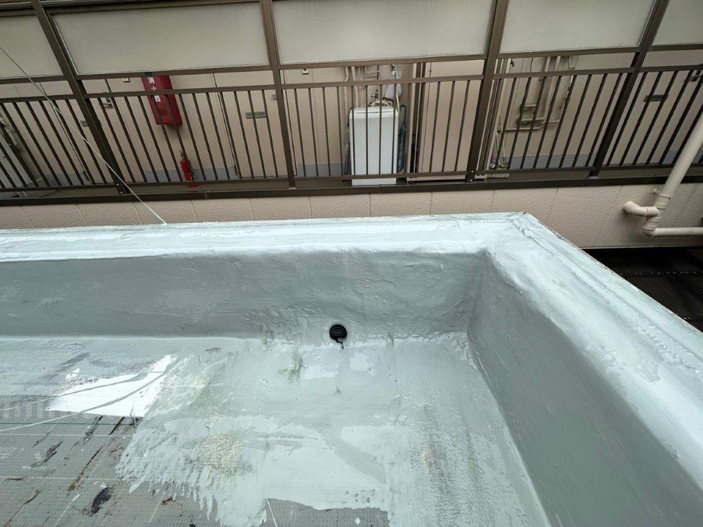 ベランダのウレタン防水工事（通気緩衝工法）｜東京都足立区のU様邸にて塗り替え塗装
